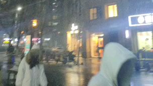 看,这哪儿下雪了呢?